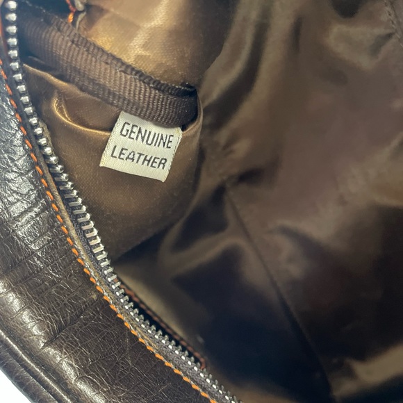 Francesco Biasia Leather made in Italy & Dust Bag - Picture 13 of 14